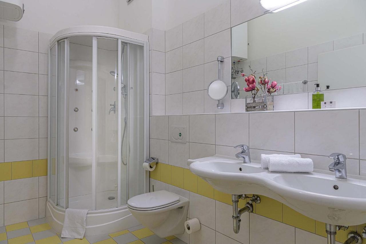 Alpenparks Apartment & Ferienresort Rehrenberg Viehhofen Εξωτερικό φωτογραφία